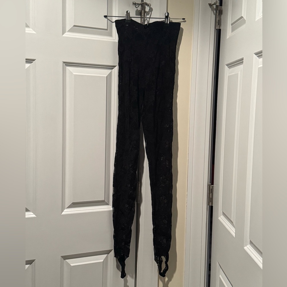 American Apparel Lace Stirrup Leggings